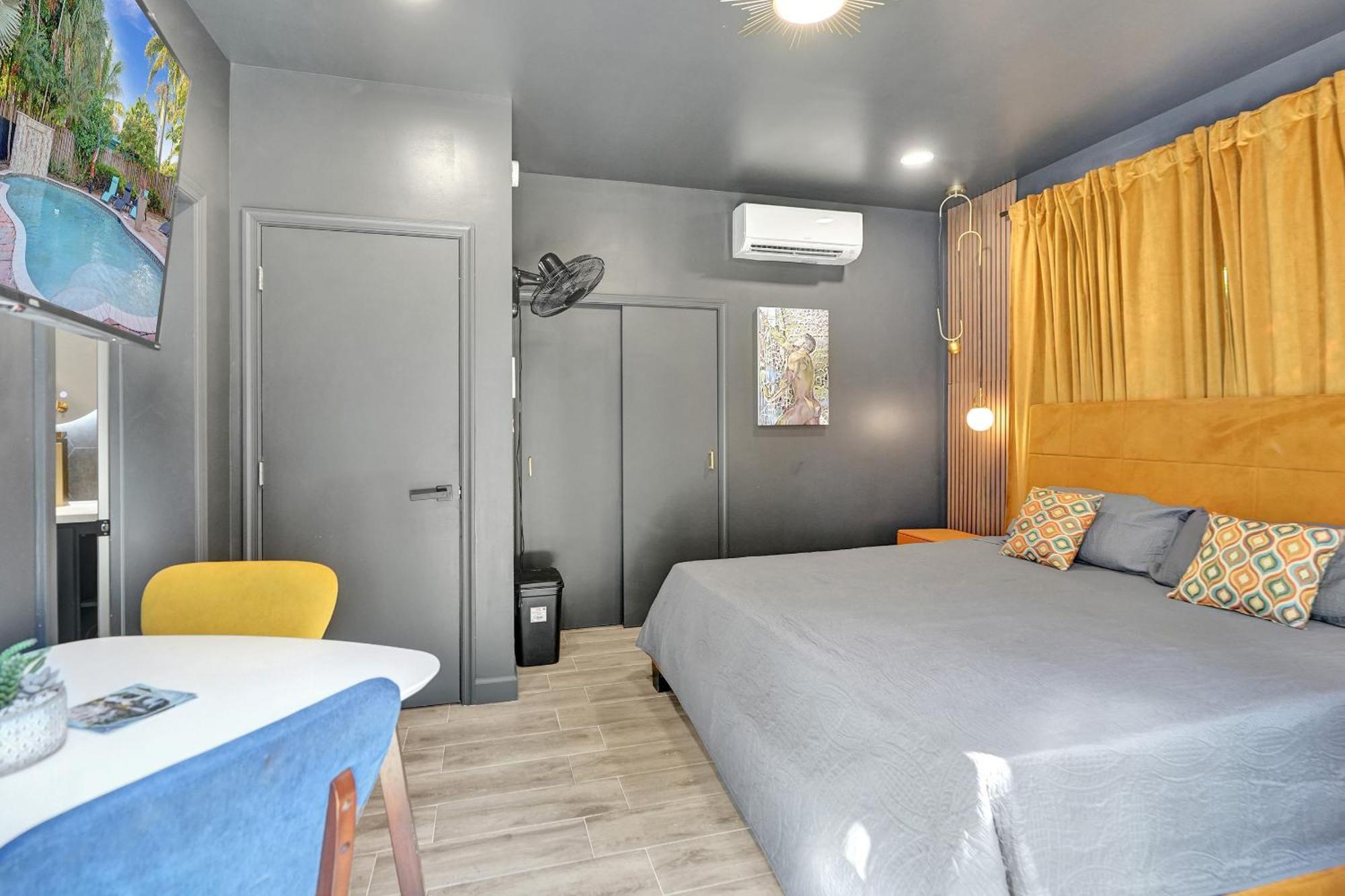 Kiki 4 - Men'S Clothing Optional Guest Houses Форт Лодърдейл Екстериор снимка